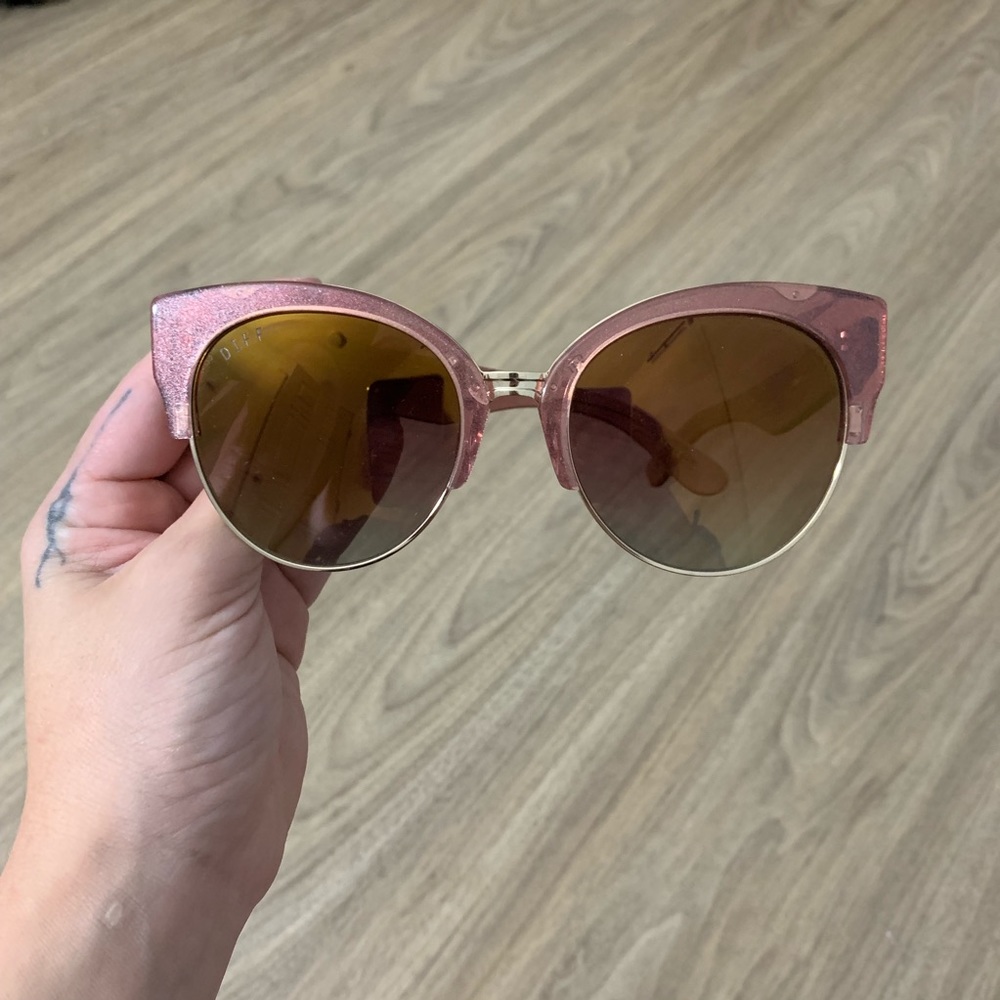 Diff Eyewear Cateye Sunglasses